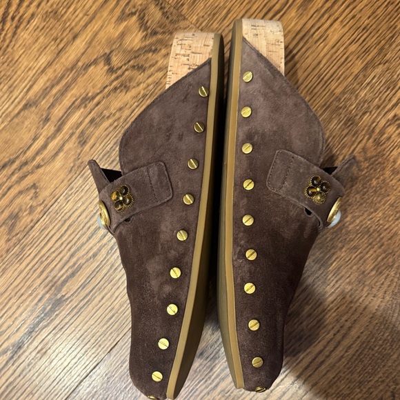 Veronica Beard Fern Espresso Brown Suede Charm Clogs Mules 10 - Picture 12 of 16